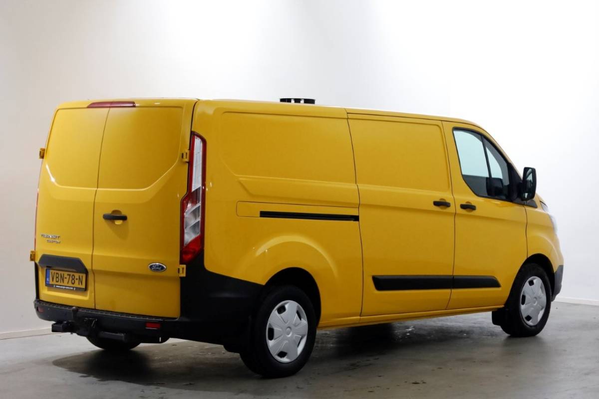 Ford Transit Custom Ford Transit Custom 340 2.0 TDCI 130pk L2H1 Trend Airco/Trekhaak 2800kg 09-2019