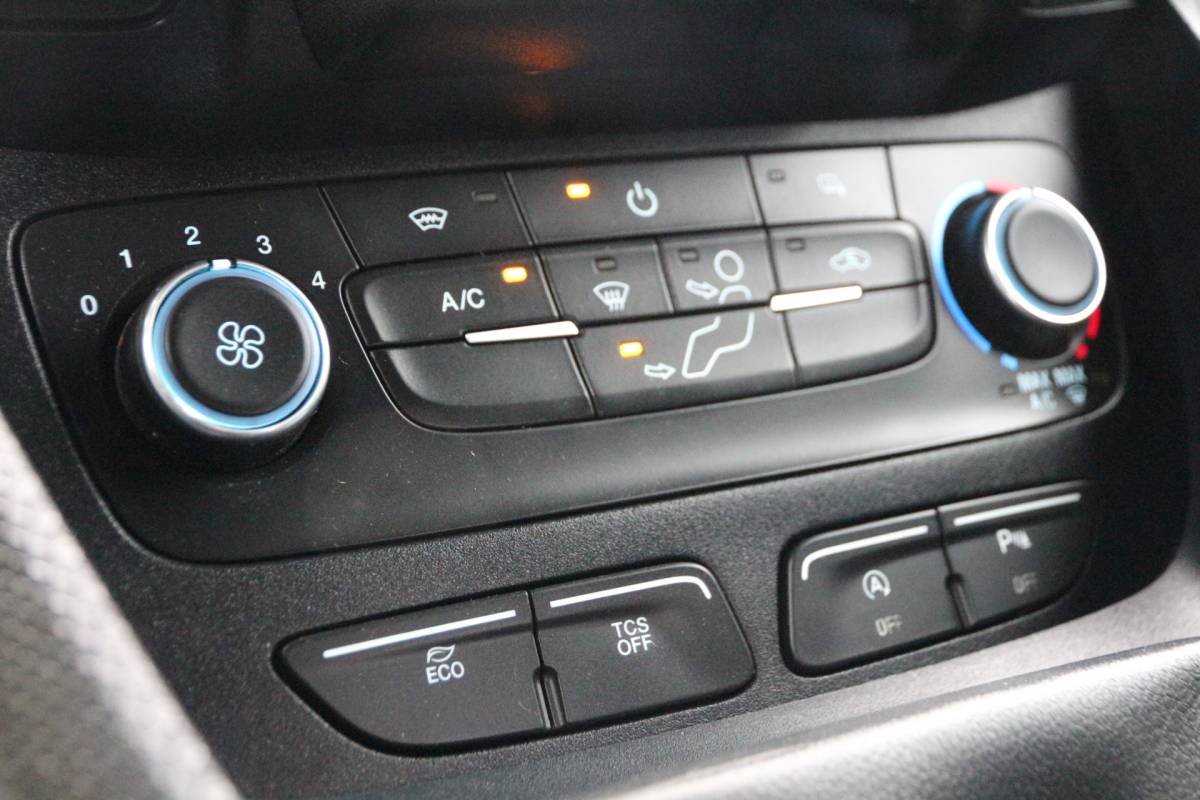 Ford Transit Connect Ford Transit Connect 1.5 EcoBlue 100 | L1 | Bestel | Cruise | Airco..
