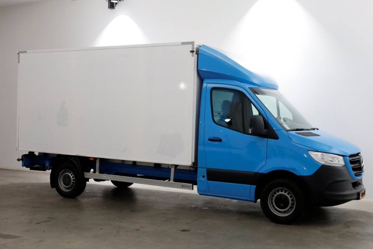 Mercedes-Benz Sprinter Mercedes-Benz Sprinter 311 CDI 7G Automaat RWD Bakwagen met achterdeuren Airco 02-2021
