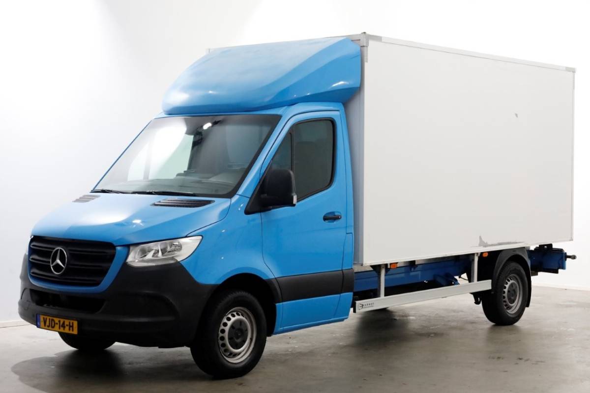 Mercedes-Benz Sprinter Mercedes-Benz Sprinter 311 CDI 7G Automaat RWD Bakwagen met achterdeuren Airco 02-2021