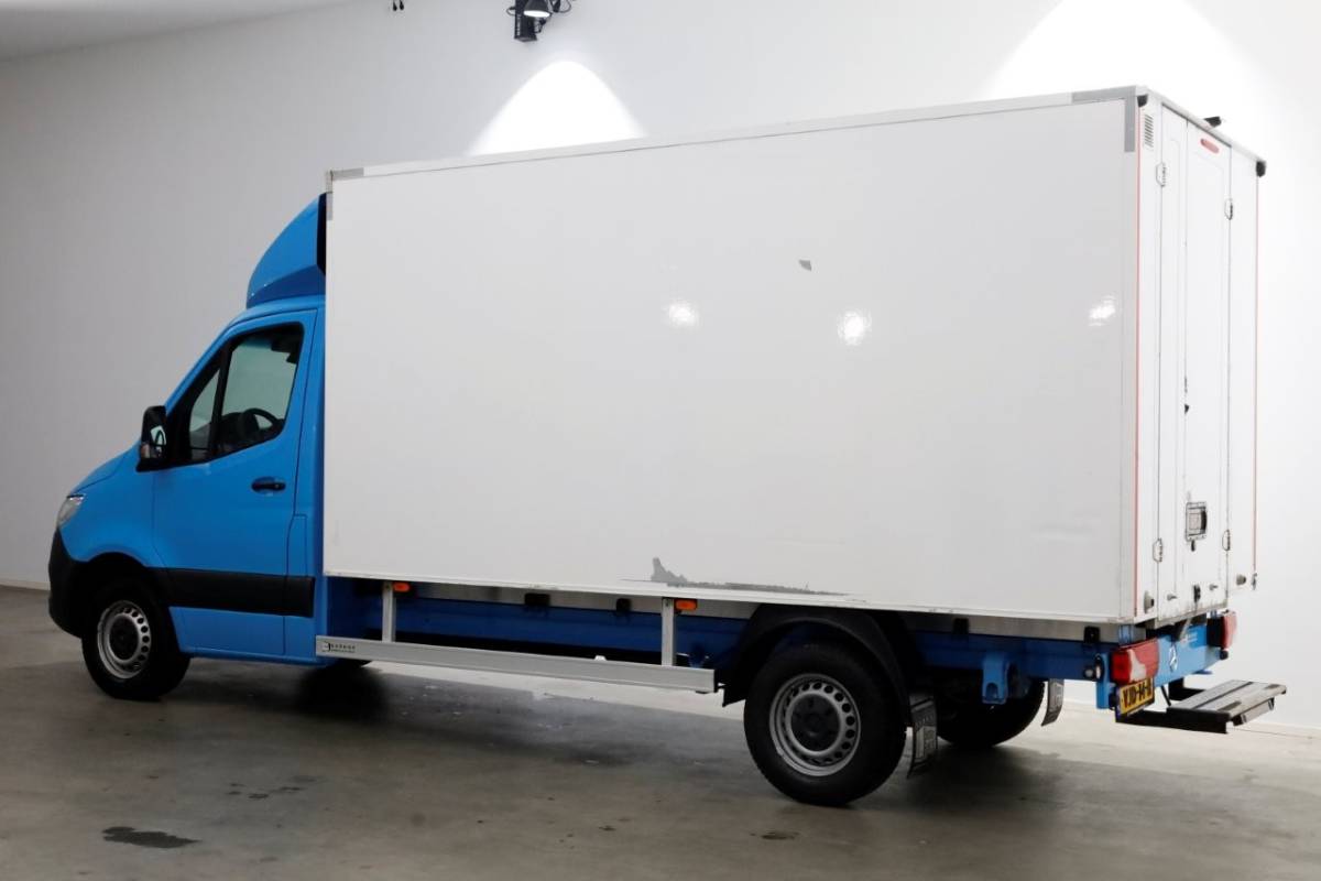 Mercedes-Benz Sprinter Mercedes-Benz Sprinter 311 CDI 7G Automaat RWD Bakwagen met achterdeuren Airco 02-2021