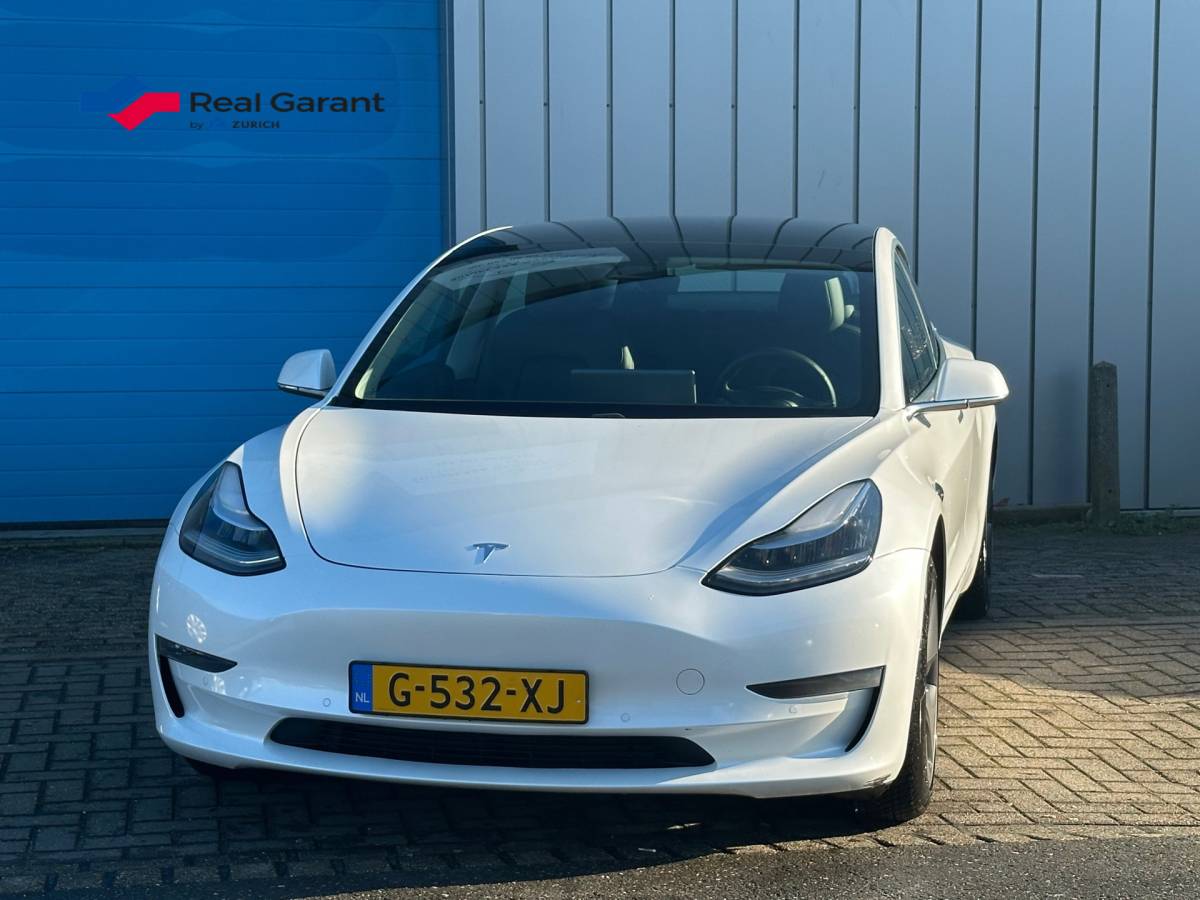 Tesla Model 3 Tesla Model 3 Long Range AWD 75 kWh TREKHAAK DUAL MOTOR AUTOPILOT ORG NL