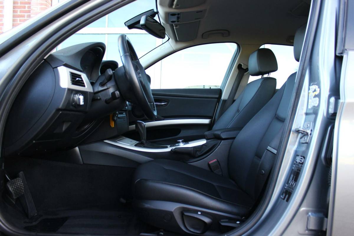BMW 3 Serie ➡️ BMW 3-serie Touring 318d E91 Corporate Lease Editon | Automaat | Leer | Navi | Cruise-control | Climate-control |