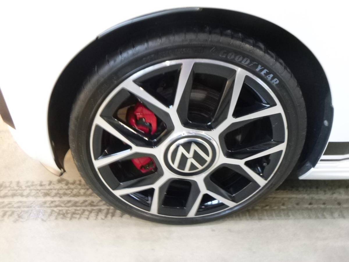 Volkswagen up! Volkswagen UP! GTI CAMERA PDC SPORTONDERSTEL GECHIPT