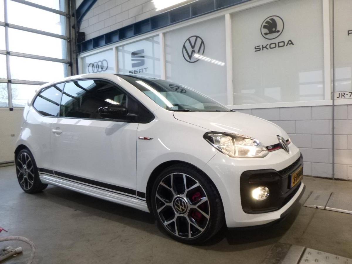 Volkswagen up! Volkswagen UP! GTI CAMERA PDC SPORTONDERSTEL GECHIPT