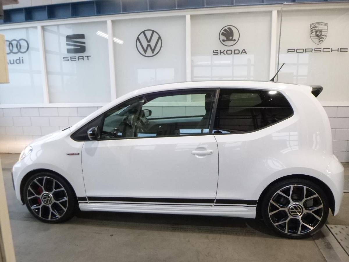 Volkswagen up! Volkswagen UP! GTI CAMERA PDC SPORTONDERSTEL GECHIPT