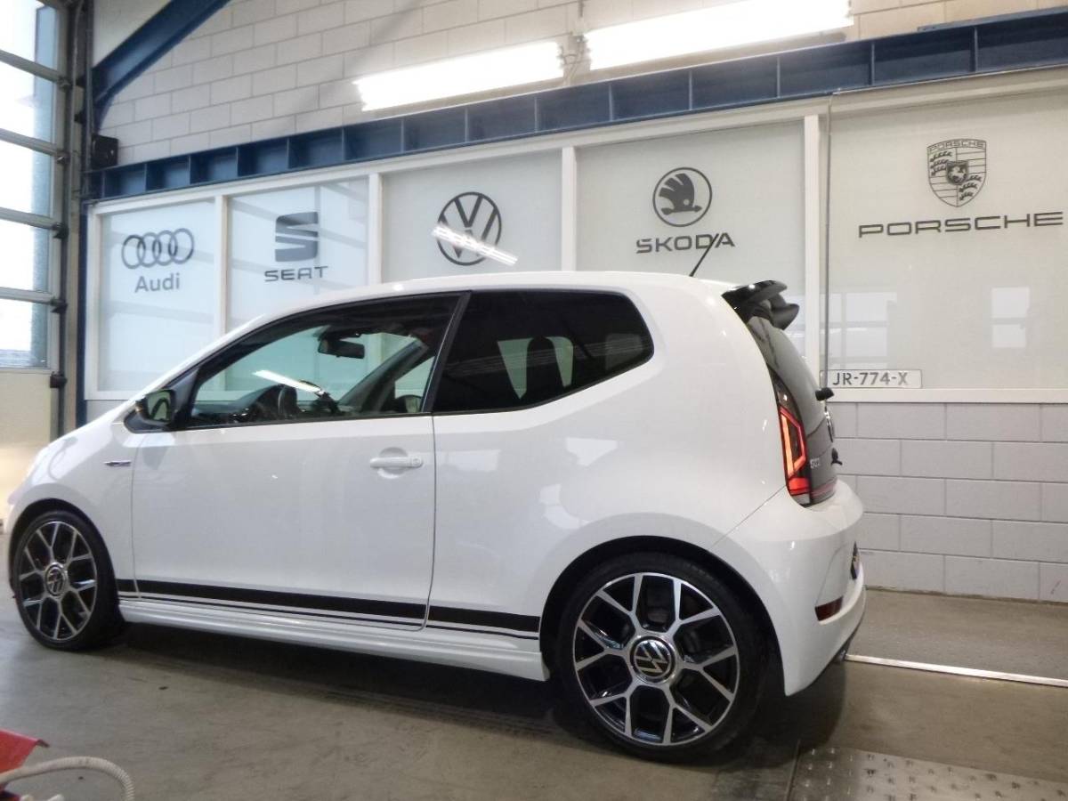 Volkswagen up! Volkswagen UP! GTI CAMERA PDC SPORTONDERSTEL GECHIPT