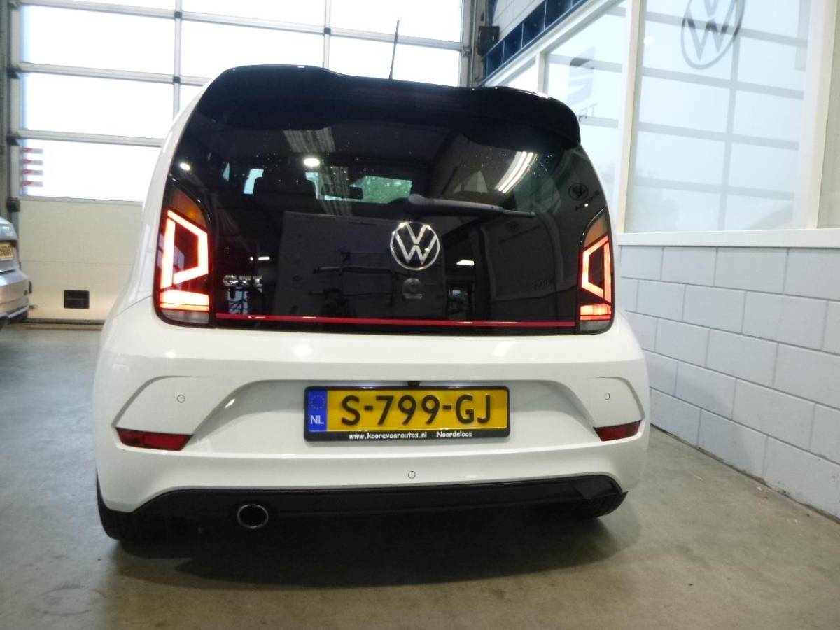 Volkswagen up! Volkswagen UP! GTI CAMERA PDC SPORTONDERSTEL GECHIPT