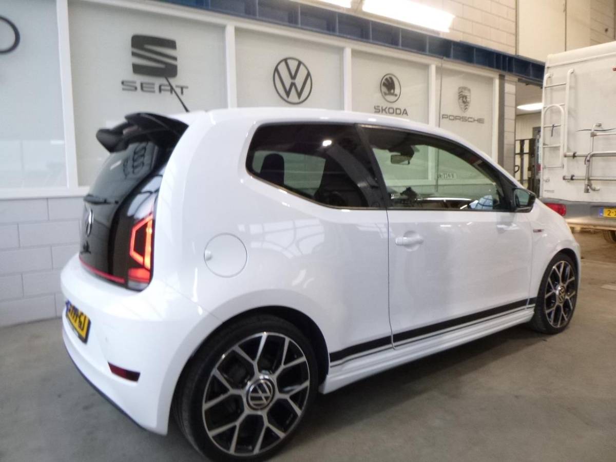 Volkswagen up! Volkswagen UP! GTI CAMERA PDC SPORTONDERSTEL GECHIPT