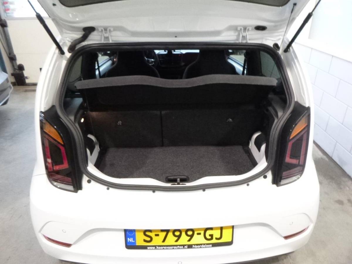 Volkswagen up! Volkswagen UP! GTI CAMERA PDC SPORTONDERSTEL GECHIPT