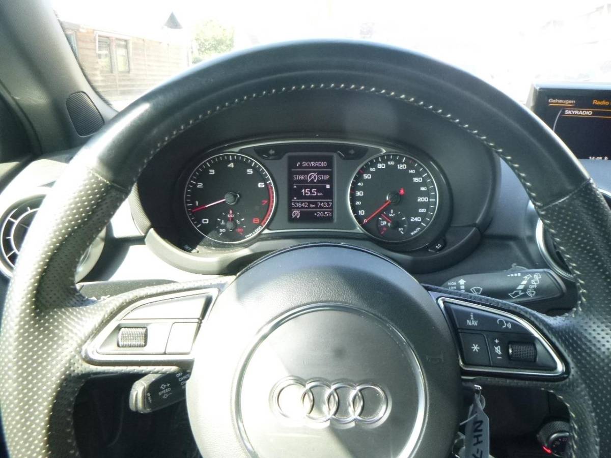 Audi A1 Audi A1 1.4 TFSI CoD Sport Pro Line S SCHAALSTOELEN 160 PK