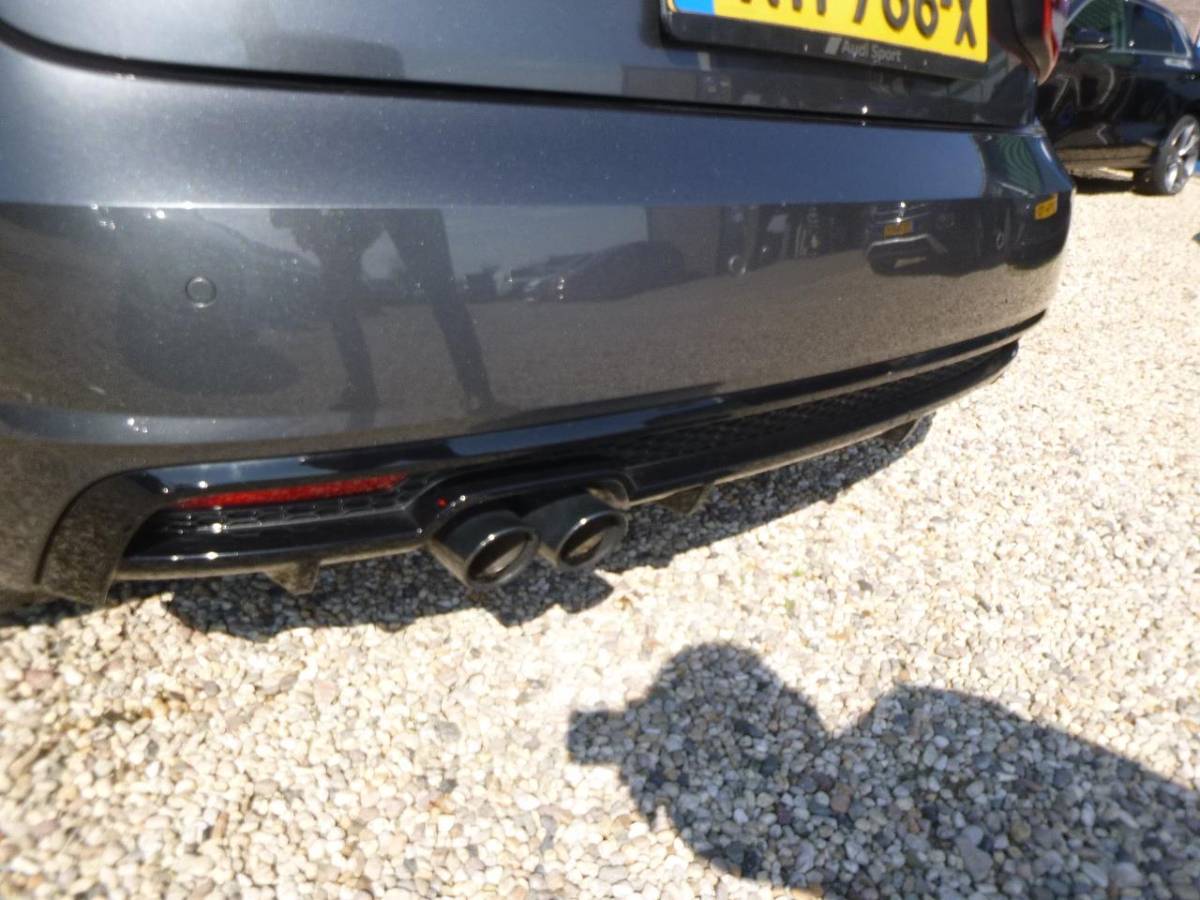 Audi A1 Audi A1 1.4 TFSI CoD Sport Pro Line S SCHAALSTOELEN 160 PK