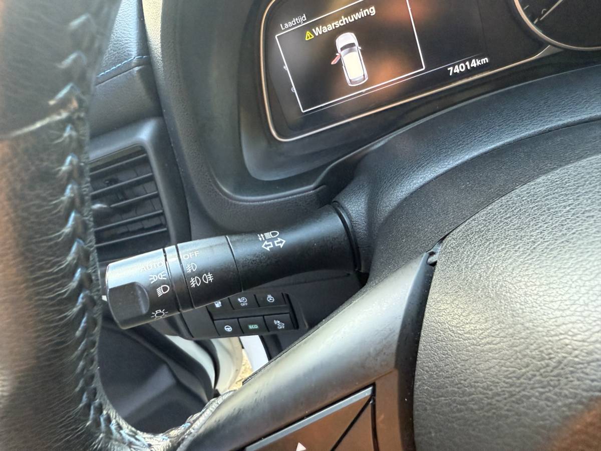 Nissan Leaf Nissan LEAF Tekna 40 kWh Bj 2019 Km 74.014 Leer,Stoelverwaming,Navi,Camera,17Inch 150PK