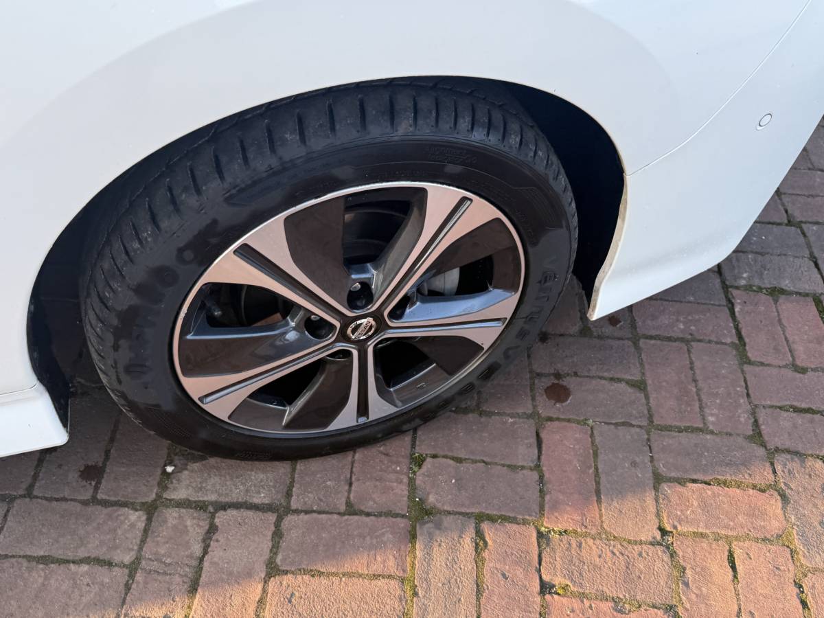 Nissan Leaf Nissan LEAF Tekna 40 kWh Bj 2019 Km 74.014 Leer,Stoelverwaming,Navi,Camera,17Inch 150PK