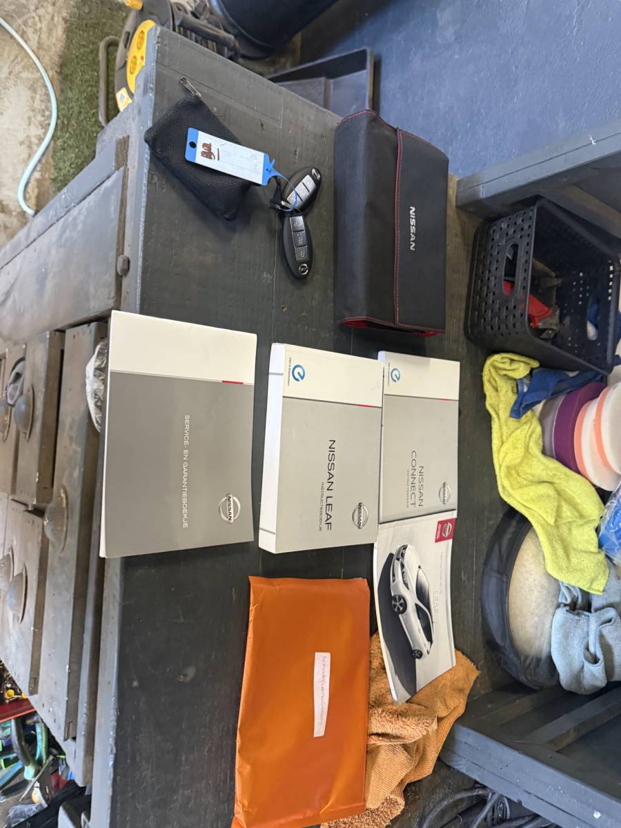 Nissan Leaf Nissan LEAF Tekna 40 kWh Bj 2019 Km 74.014 Leer,Stoelverwaming,Navi,Camera,17Inch 150PK