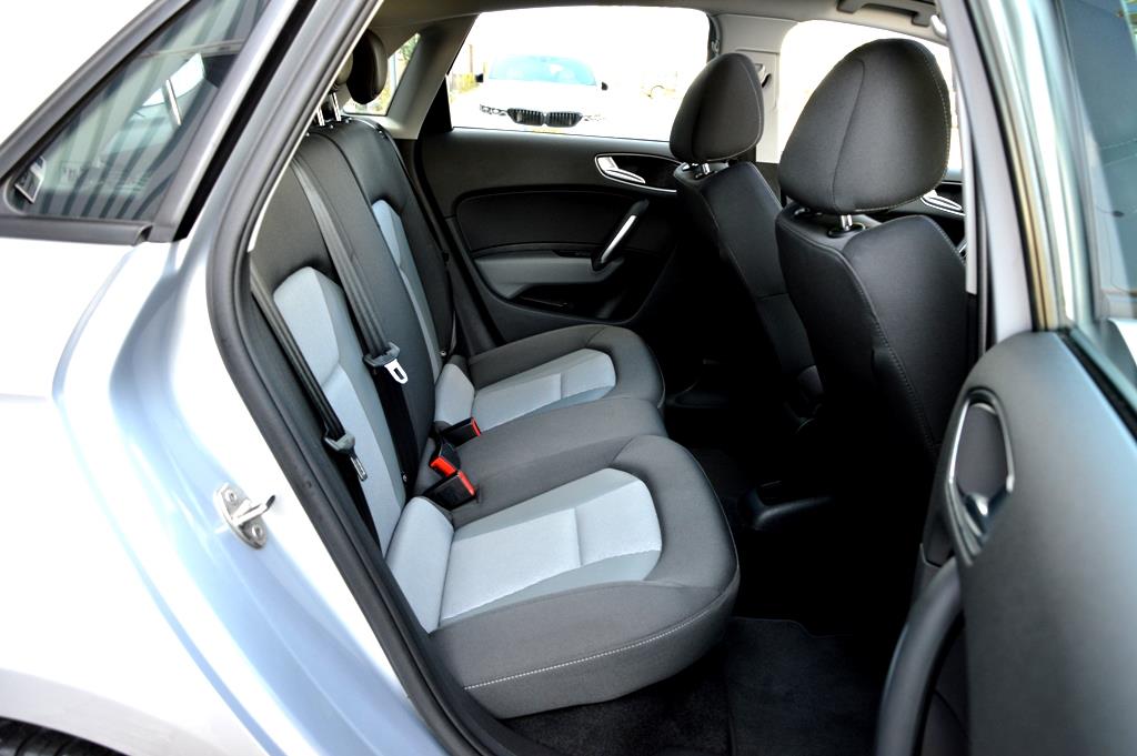 Audi A1 Sportback Audi A1 SPORTBACK 1.0 TFSI Design S-tronic PDC/NAVI/LMV/PANO