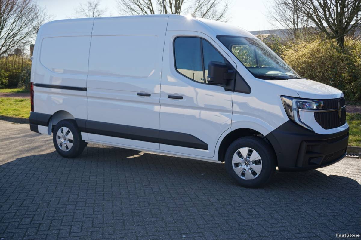 Renault Master Renault Master T35 2.0 150PK Extra L2H2 BPM VRIJ!! 10″ R-Link Navi, Camera, Cruise!! NR. 208