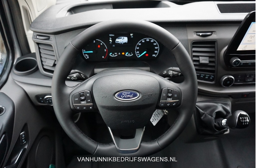 Ford Transit Custom Ford Transit Custom 300L 130 PK Trend DEMO Auto BPM VRIJ!! Airco, Cruise, PDC, Navi!! NR. 320