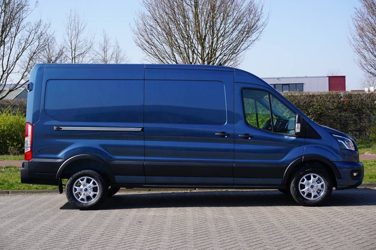 Ford Transit Ford Transit 350L 170PK L3H2 Limited AUT BPM VRIJ!! 12″ Sync4 Navi + Camera, LM Velg, Xenon!! NR. 225