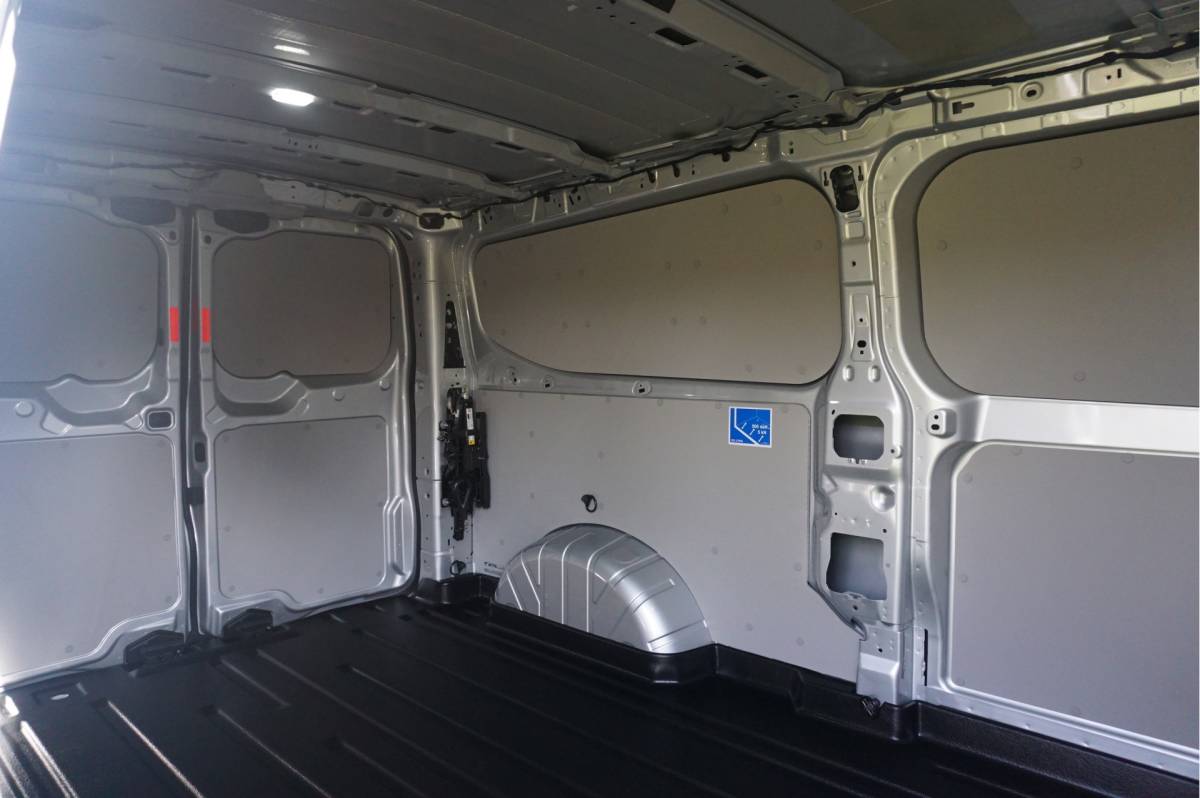 Ford Transit Custom Ford Transit Custom 300L 170PK Limited AUT BPM VRIJ!! Navi, Cam, Adap. Cruise, LM Velg, LED!! NR. 663