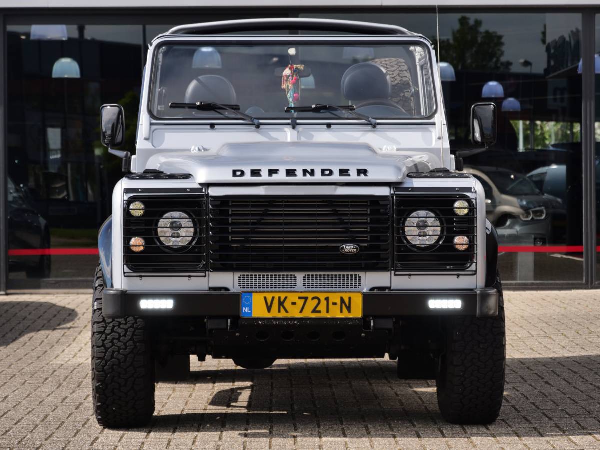 Land Rover Defender Land Rover Defender 2.4 TD Soft Top 90 | voor de liefhebber | unieke uitvoering..