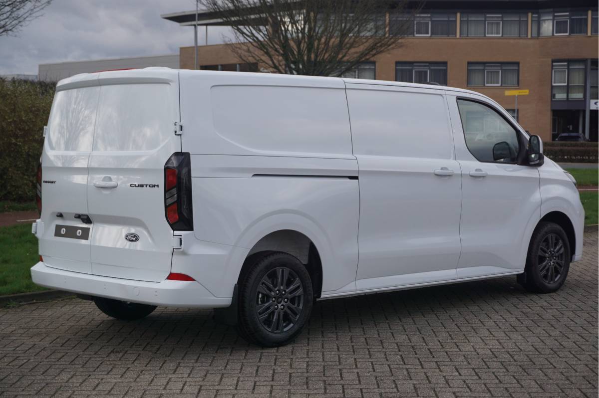 Ford Transit Custom Ford Transit Custom 320L 136PK Limited BPM VRIJ!! 13″ Sync 4 Apple CP, Cam, 17″ LM, LED!! NR. 912
