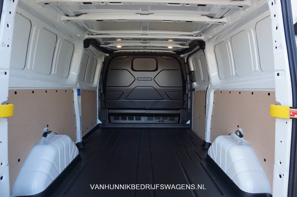 Ford Transit Custom Ford Transit Custom 340L 130PK Trend AUT BPM VRIJ!! Airco, Camera, Apple CP/Android Auto, Standkachel!! NR. 486
