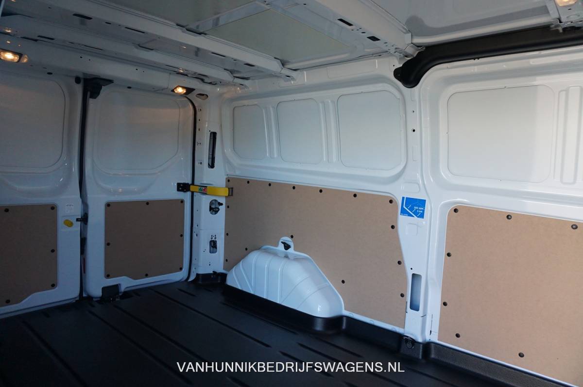 Ford Transit Custom Ford Transit Custom 340L 130PK Trend AUT BPM VRIJ!! Airco, Camera, Apple CP/Android Auto, Standkachel!! NR. 486