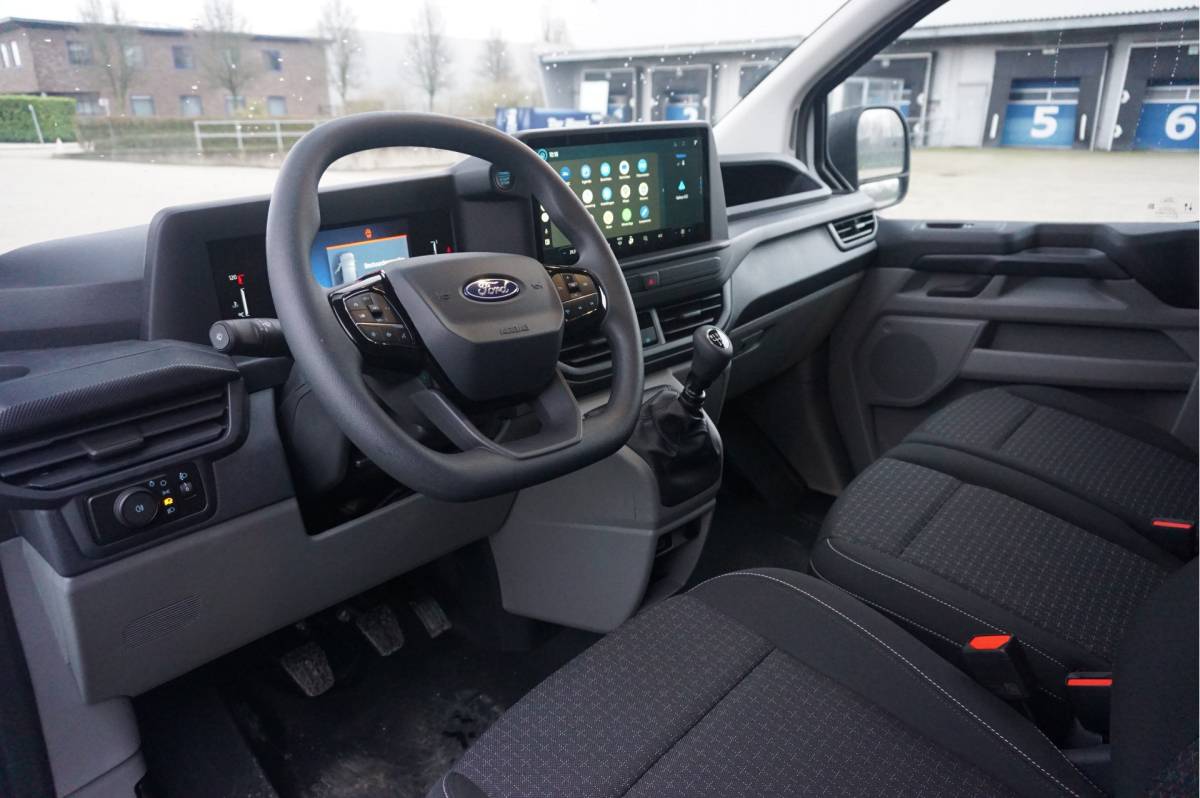 Ford Transit Custom Ford Transit Custom 280L 110PK Trend BPM VRIJ!! 13″ Sync Scherm incl. Apple CP/ Android A, Cam, LED!! NR. 252