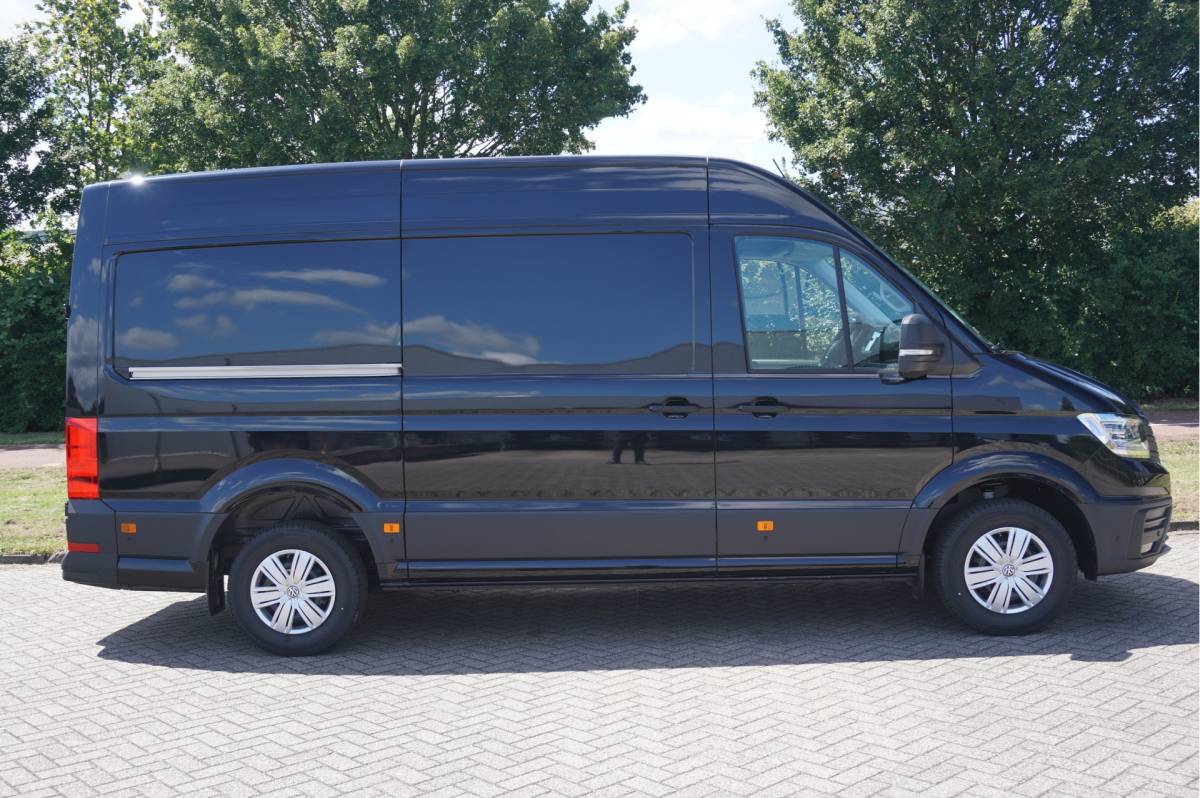 Volkswagen Crafter Volkswagen Crafter 35 177PK L3H3 AUT BPM VRIJ!! Navi, Camera, Gev. Stoel, Alarm, LED, 2x Schuifdeur!! NR. 960