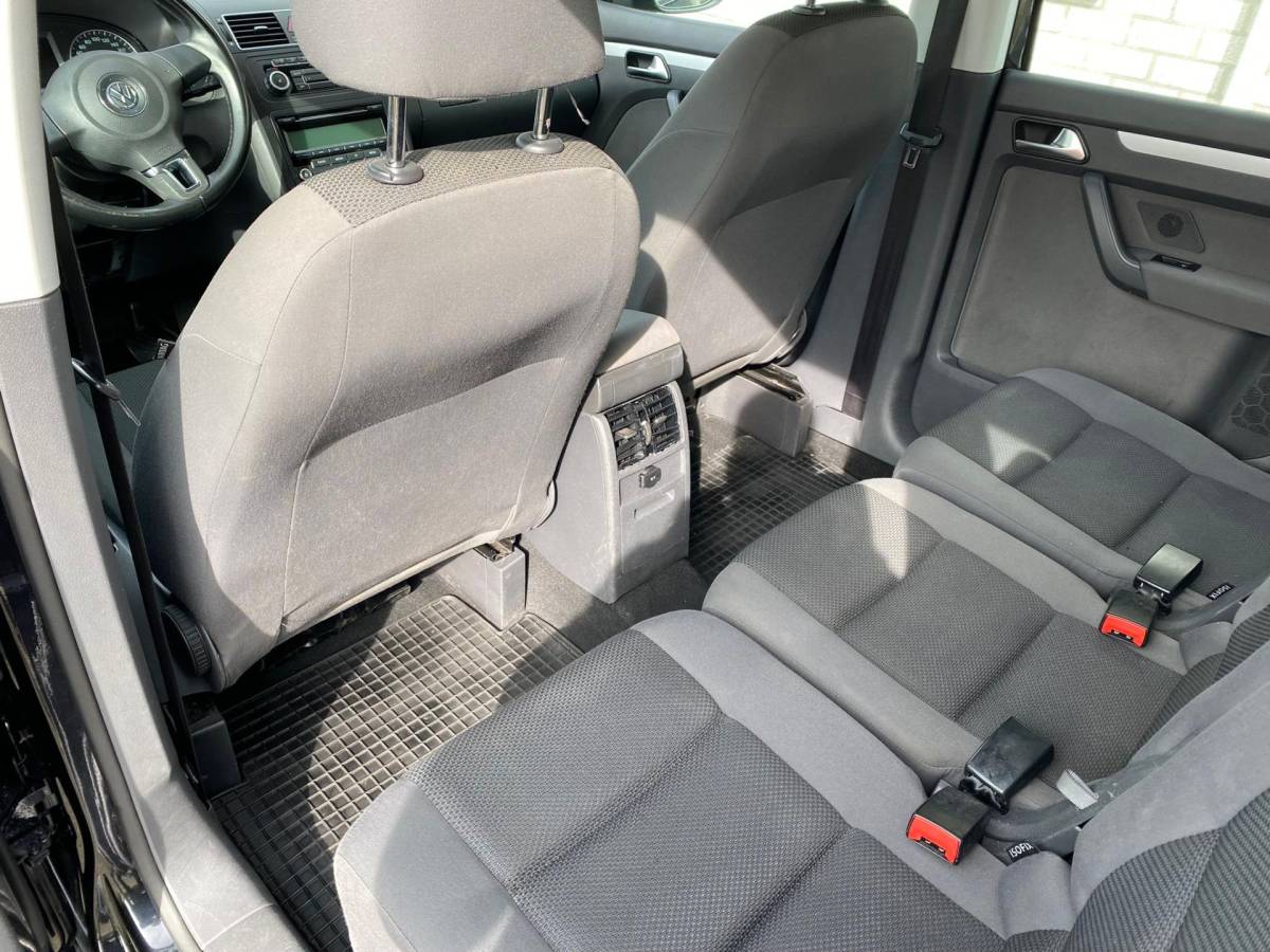 Volkswagen Touran Volkswagen Touran 1.2 TSI Highline BlueMotion 7p. Cruise Controle! Stoelverwarming! Airco