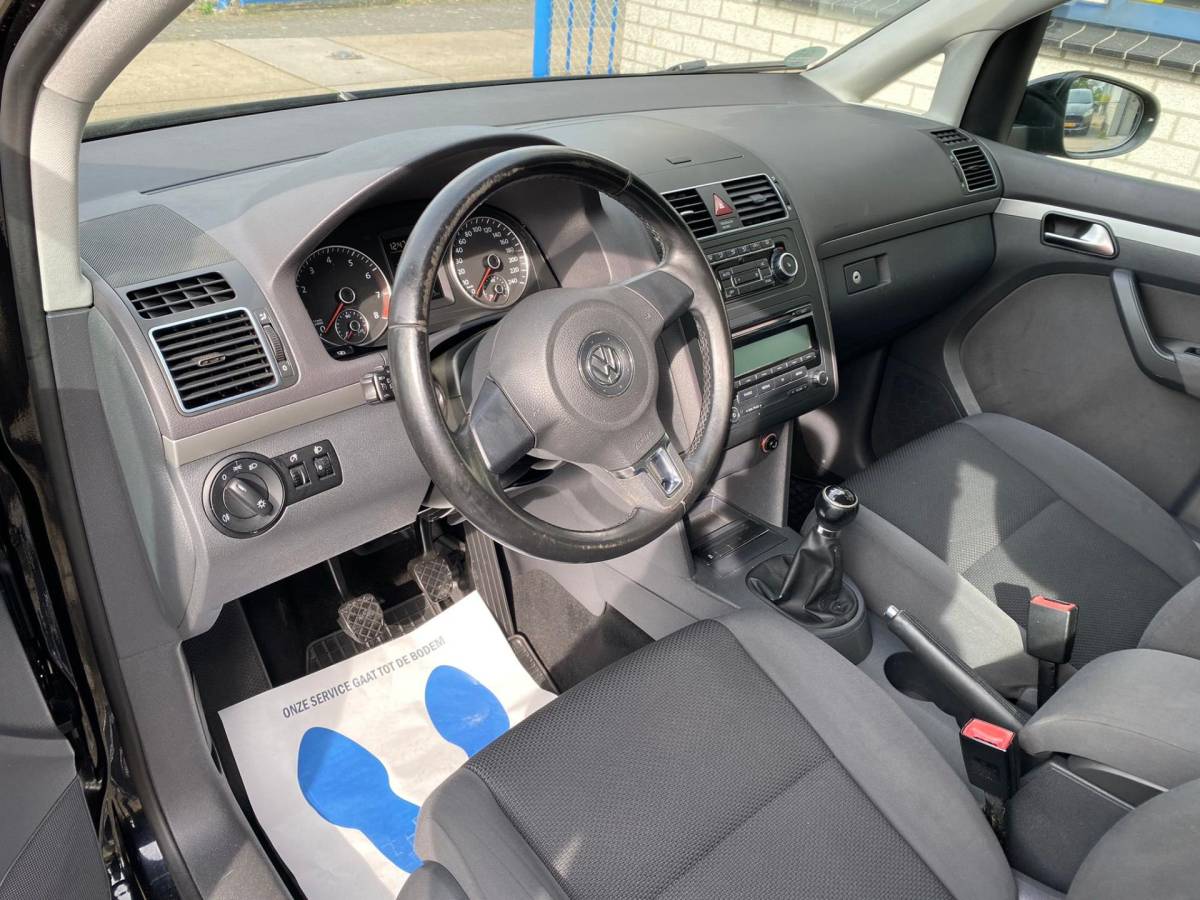 Volkswagen Touran Volkswagen Touran 1.2 TSI Highline BlueMotion 7p. Cruise Controle! Stoelverwarming! Airco
