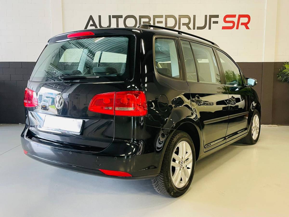 Volkswagen Touran Volkswagen Touran 1.2 TSI Highline BlueMotion 7p. Cruise Controle! Stoelverwarming! Airco