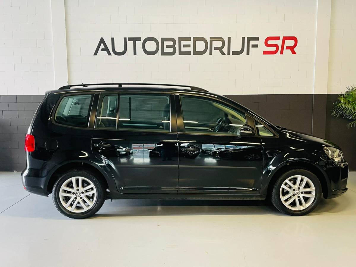 Volkswagen Touran Volkswagen Touran 1.2 TSI Highline BlueMotion 7p. Cruise Controle! Stoelverwarming! Airco