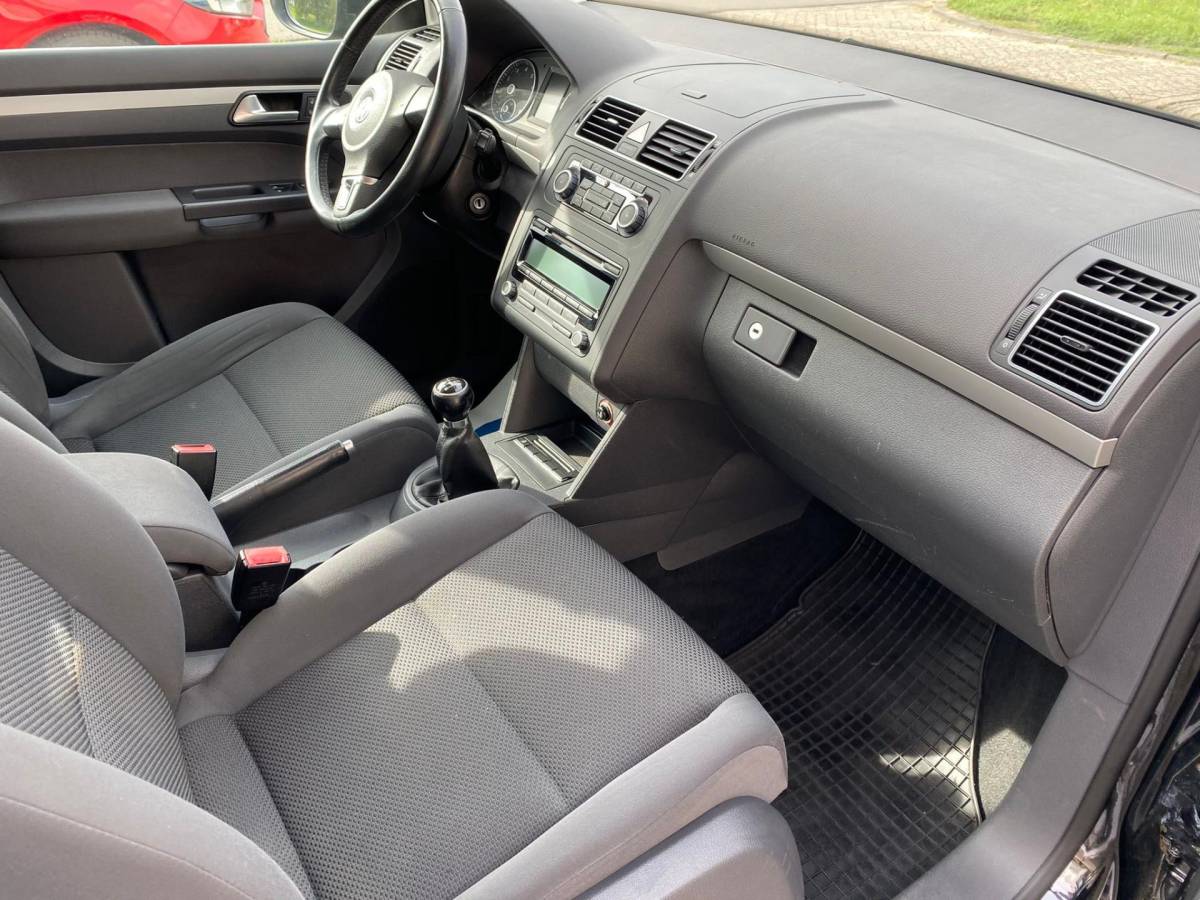 Volkswagen Touran Volkswagen Touran 1.2 TSI Highline BlueMotion 7p. Cruise Controle! Stoelverwarming! Airco