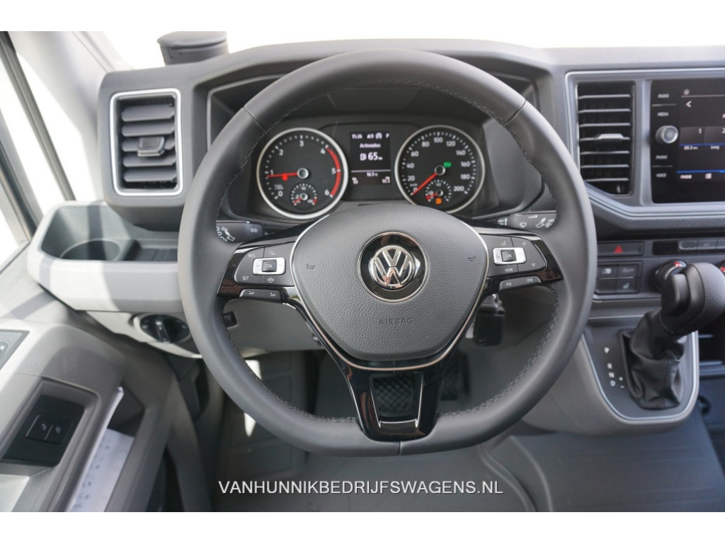 Volkswagen Crafter Volkswagen Crafter 35 177PK L3H3 AUT BPM VRIJ!! Airco, Navi, Camera, Gev. Stoel, Alarm, LED!! NR. 936