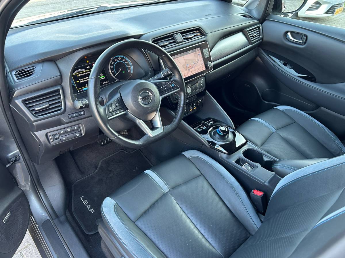 Nissan Leaf Nissan LEAF E+ Tekna 62 kWh 92% SOH Batterij Certificaat LEER BOSE CARPLAY 1e EIGENAAR Rijklaarprijs!