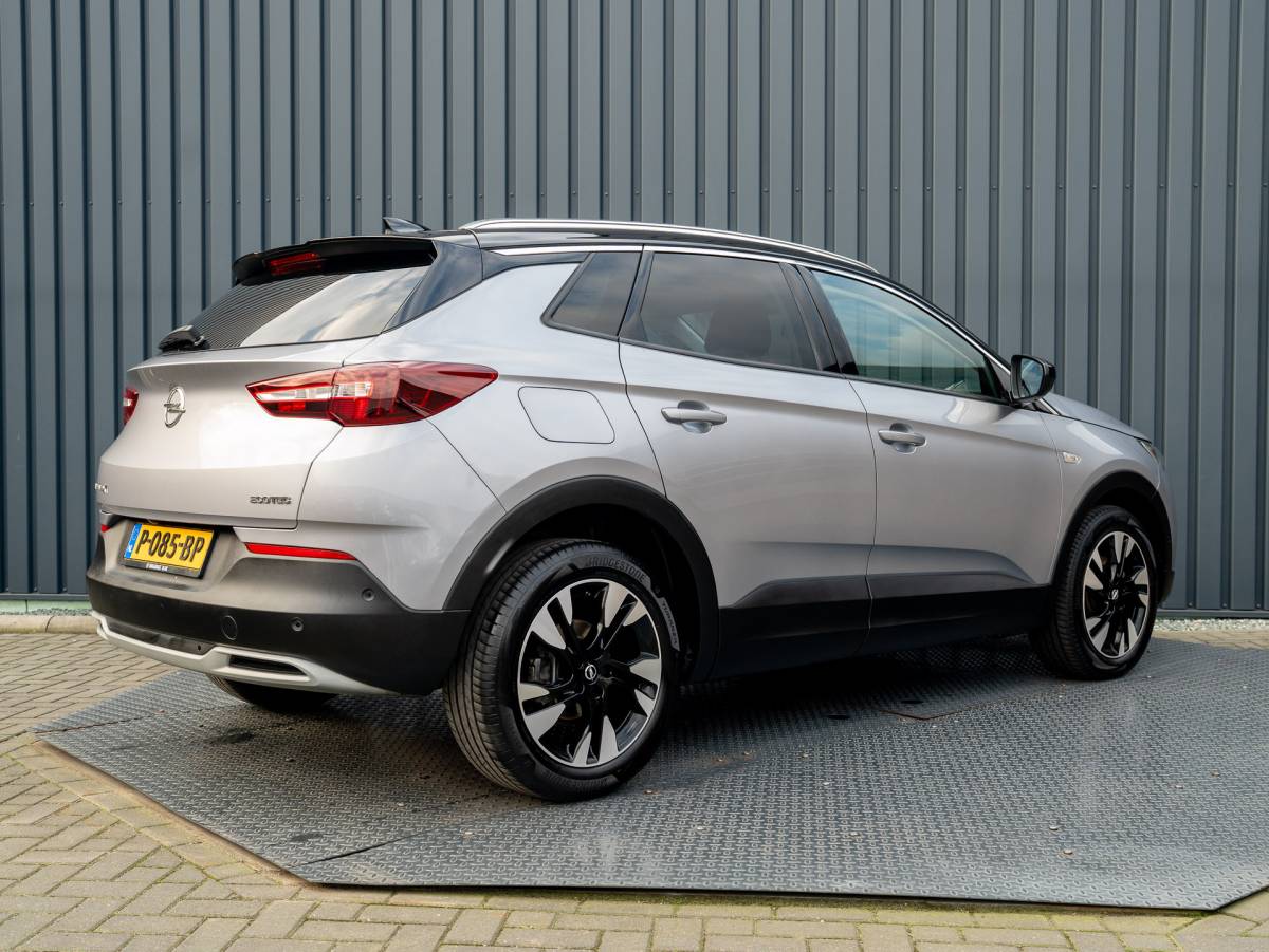 Opel Grandland X Opel Grandland X 1.2 Turbo 130Pk Innovation | Keyless | Elk A-klep | 360 Camera | LED-koplampen | Prijs Rijklaar!!