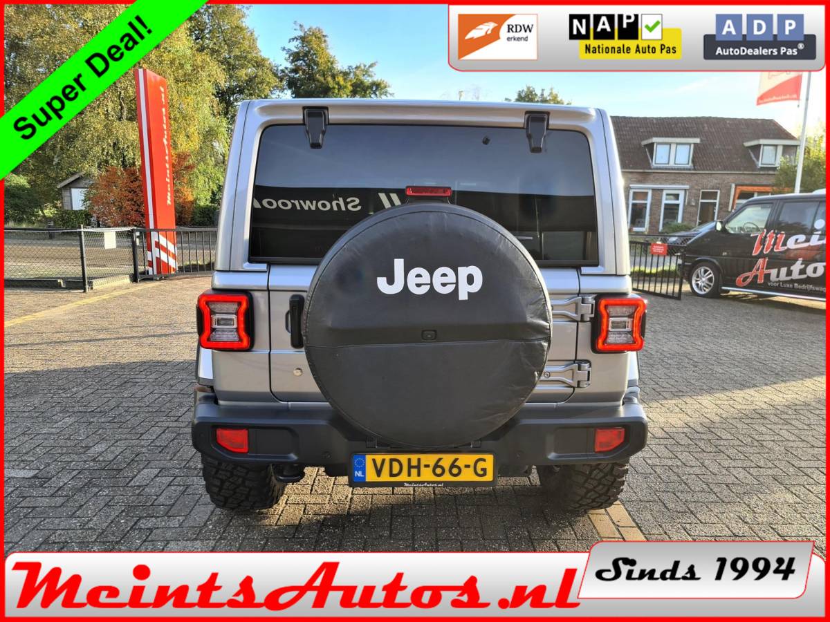 Jeep Wrangler Jeep Wrangler 2.2D Sahara Unlimited 200Pk OUTLAW 4WD, MOPART LV MUD, LEDER, BOMVOL OPTIE !!! GRIJS KENTEKEN