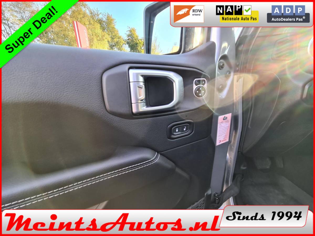 Jeep Wrangler Jeep Wrangler 2.2D Sahara Unlimited 200Pk OUTLAW 4WD, MOPART LV MUD, LEDER, BOMVOL OPTIE !!! GRIJS KENTEKEN