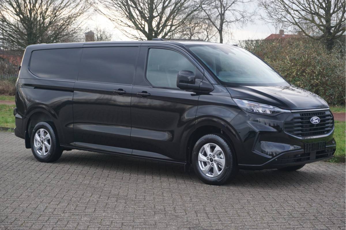 Ford Transit Custom Ford Transit Custom 300L 136PK Limited BPM VRIJ!! Navi, Cam, Adap. Cruise, 16″ LM, Trekhaak!! NR. 245