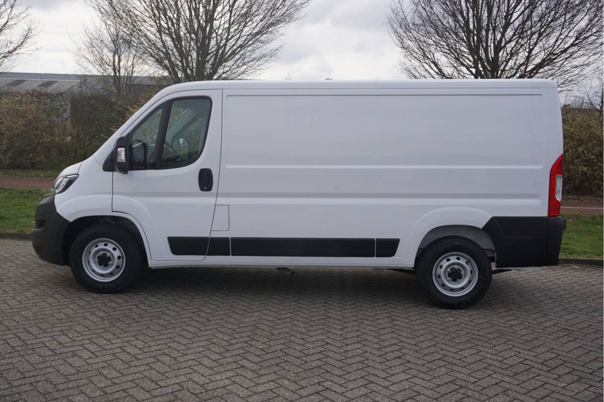 Fiat Ducato Fiat Ducato 35 2.2 140PK Automaat L2H1 BPM VRIJ!! 10″ Navi, Cruise, Clima, Camera, Trekhaak!! NR. 980