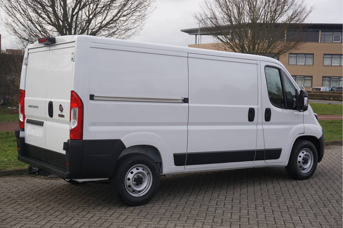 Fiat Ducato Fiat Ducato 35 2.2 140PK Automaat L2H1 BPM VRIJ!! 10″ Navi, Cruise, Clima, Camera, Trekhaak!! NR. 980