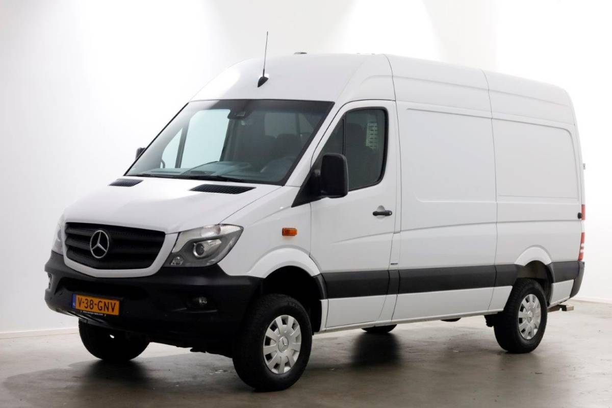 Mercedes-Benz Sprinter Mercedes-Benz Sprinter 316 CDI 163pk E6 4X4 ZG1 L2H2 Airco/Xenon/Inrichting 10-2016