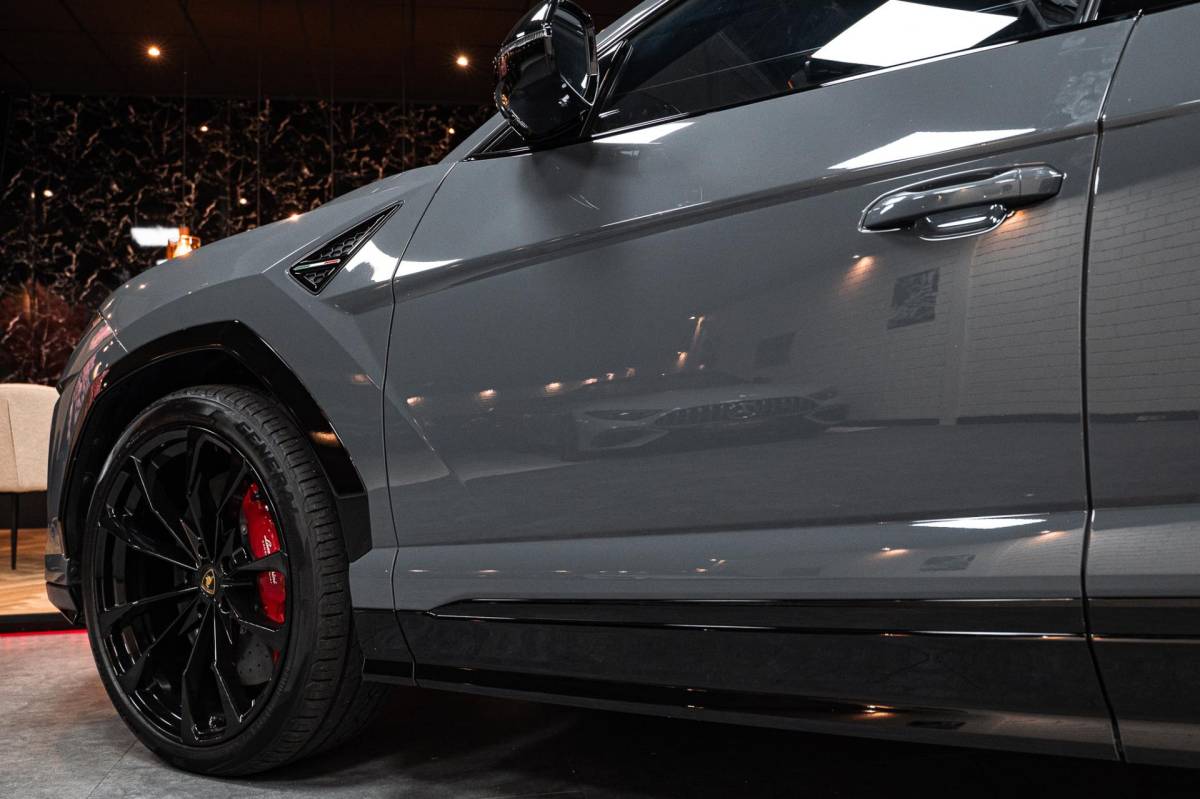 Lamborghini Urus Lamborghini Urus 4.0 V8 |Ceramic|Leder|B&O|FULL|23inch