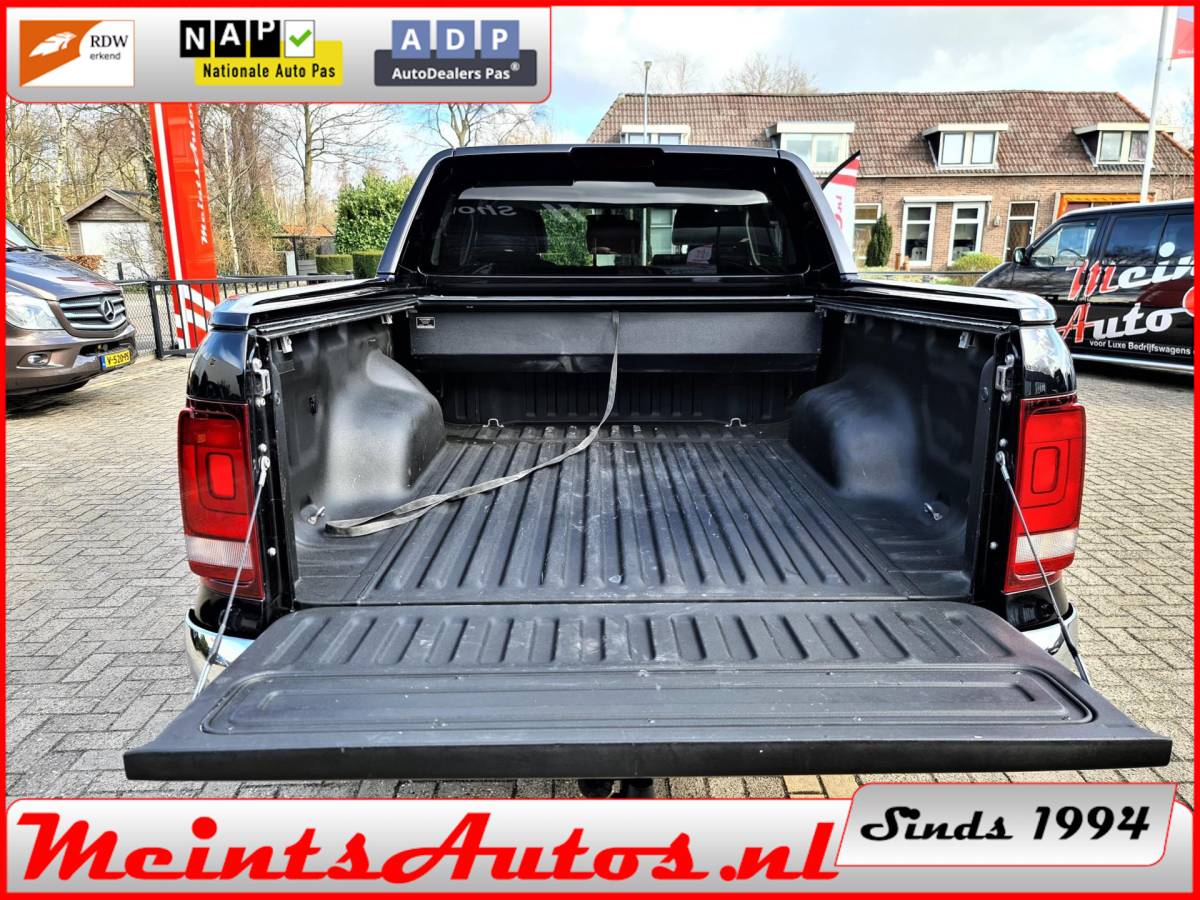 Volkswagen Amarok Volkswagen Amarok 3.0 TDI 4Motion V6 320Pk DC Dubbele Cabine XL E6 AVENTURA LUCHTVERING STANDKACHEL Grijs Kenteken