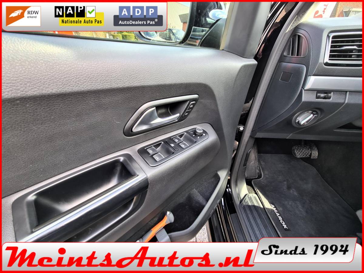 Volkswagen Amarok Volkswagen Amarok 3.0 TDI 4Motion V6 320Pk DC Dubbele Cabine XL E6 AVENTURA LUCHTVERING STANDKACHEL Grijs Kenteken
