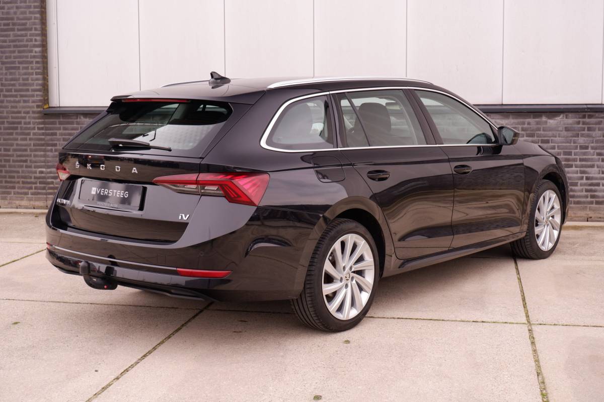 Škoda Octavia ŠKODA Octavia Combi 1.4 TSI iV PHEV Business Edition | LED | Trekhaak | Navi | Camera | Carplay