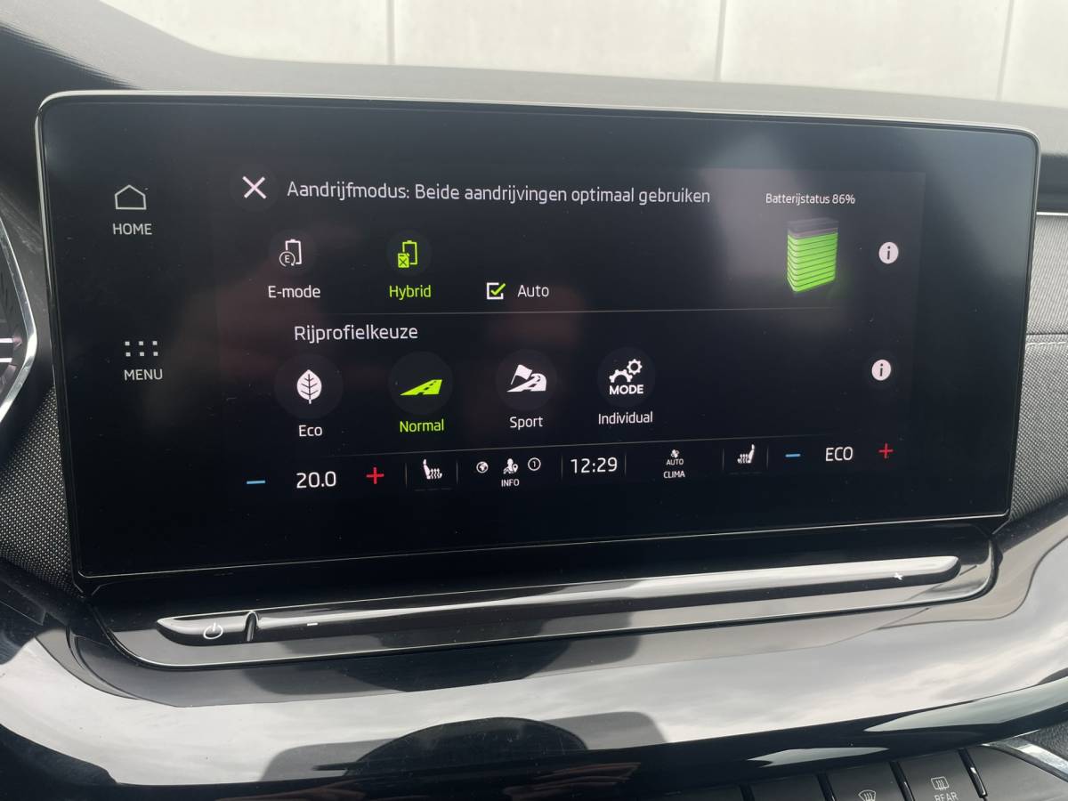 Škoda Octavia ŠKODA Octavia Combi 1.4 TSI iV PHEV Business Edition | LED | Trekhaak | Navi | Camera | Carplay