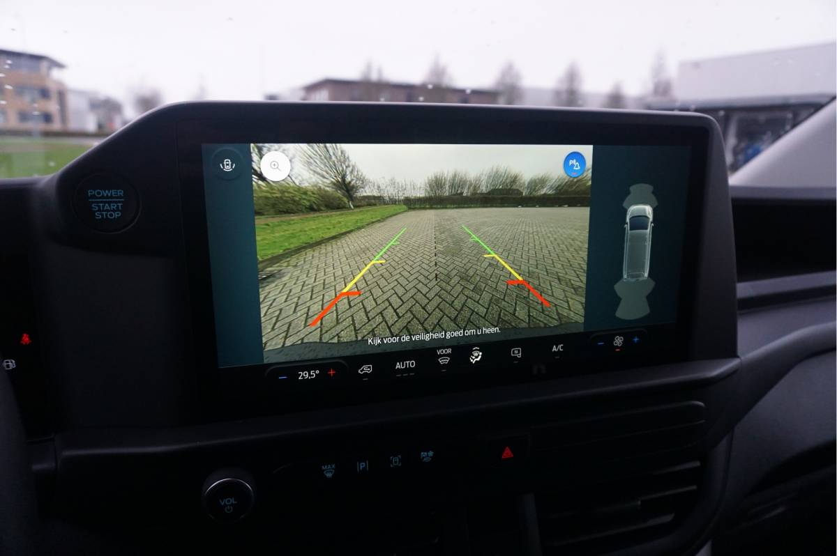 Ford Transit Custom Ford Transit Custom 300L 136PK Trend BPM VRIJ!! 13″ Sync Scherm incl. Apple CP/ Android A, Cam, LED!! NR. 979